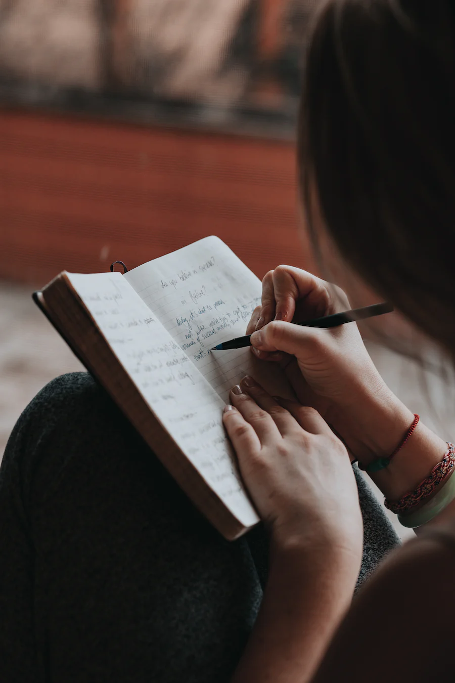 Does journaling help with anxiety?